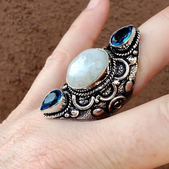 New Rainbow Moonstone & Blue Topaz 925 Silver Statement Ring. - Picture 11 of 15